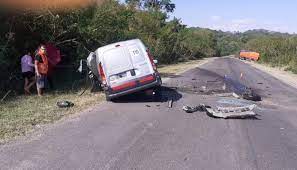 Las Lajitas Ruta Provincial 5 Otra Vez Es Noticia Por Deceso De Conductor Que Choco Su Utilitario Con Un Camion El Sol Abc