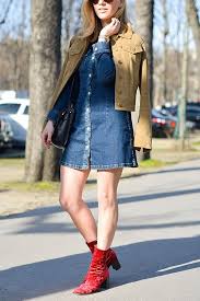 5 Ways To Wear A Denim Dress This Fall Denim Dress Outfit Denim Dress Fall Fashion Trends