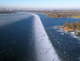 Conheça as casas cubo de rotterdam por dentro e por fora! Paterswoldse Meer The Best Skating Rink In The Netherlands Places To See In Your Lifetime