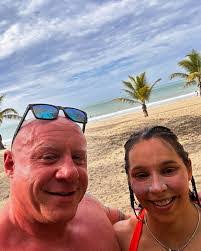 Tara Webber's Instagram, Twitter & Facebook