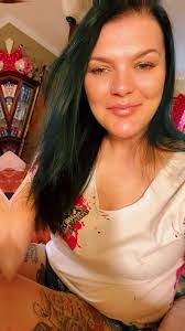 Sandra Nicol's Instagram, Twitter & Facebook