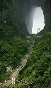 Puerta Del Cielo Parque Nacional Tianmen China Lugares Exoticos Lugares Preciosos Lugares De Vacaciones