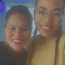 Kudos to Naomie Pilula, the Zambian lawyer who recently went viral after  receiving hundreds of thousands of negative comments