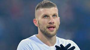 Heimsp für das n e geg n de rg nbe r ü n fc 1. Friseur Boris Lipovac Uber Fussballer Haarschnitte