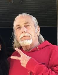 Chester Howell's Instagram, Twitter & Facebook