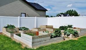 Hochbeet Anlegen Tipps Zum Richtigen Befullen Und Bepflanzen In 2020 Hochbeet Hochbeet Anlegen Garten