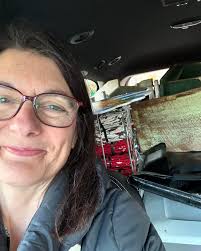 On our way to present at The Chambersburg Quilt Guild in Pennsylvania this  afternoon. Love meeting and visiting with new Quilting friends! If you're  in the area, please join us!😊