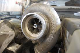 Une Mercedes W123 Break 300 Td De 450 Ch Video