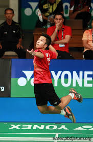 Tak jarang mereka berdecak kagum jika anthony memainkan netting tipisnya, atau melakukan jumping smash yang menjadi andalannya. Pb Djarum Galeri Foto
