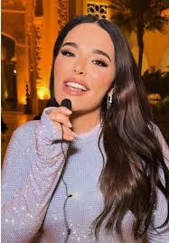 Christina Mona's Instagram, Twitter & Facebook