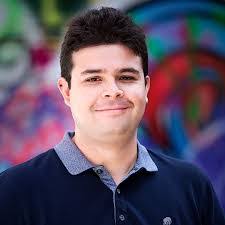 Daniel Romero's Instagram, Twitter & Facebook