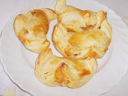 Phantasie Blatterteig Von Delphinella Chefkoch Lebensmittel Essen Teig Blatterteigtaschen