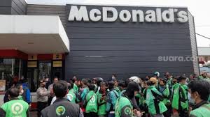 Sementara di aplikasi mcd, harga bts meal medium dijual dengan harga rp 40.909. Xqa6y6nrcknhfm