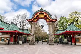 From wikipedia, the free encyclopedia not to be confused with tierpark berlin or berlin zoologischer garten railway station. Luggage Storage Berlin Zoo 7 Days A Week From 1 Hour