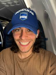 Nos vamos de viaje otra vez adivinen a donde ✈️❤️