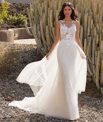 Abiti da sposa , la collezione 2021 disponibile online a prezzi economici alla portata di tutte le spose che per il proprio matrimonio scelgono di. Nuova Collezione Sposa Cruise Pronovias 2021 Cira Lombardo Wedding Planner Event Creator