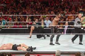Rollins has since become a star in the company, notching a universal title under his belt after defeating brock. Wrestlemania 31 Main Event Ranked Among The Best Cageside Seats