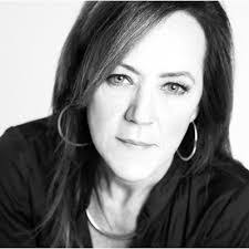 Shannon Brownlee's Instagram, Twitter & Facebook