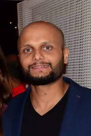 Momentum resolved electron band structures from electron energy loss  spectroscopy (MORTY)