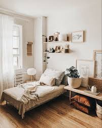 Pin By Cmac On Boss Decor Small Room Bedroom Urban Outfiters Bedroom Room Ideas Bedroom