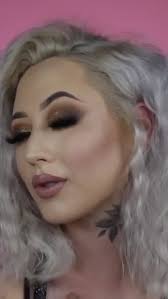 Trends always come back around. 80's fluffy hair is back & Jacynda Jae is  showing us how much easier it is to achieve the look today with the Triple  Barrel Waver.