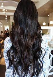 Chi ama i colori decisi e scuri può testare un castano fondente impreziosito da riflessi malva creando un' . Balayage Cioccolato Foto La Tendenza Piu Peccaminosa Dell Autunno 2020