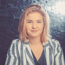 Lara gut, 27 years, the swiss skier has recently tied the knot with valon behrami on wednesday. Lara Vanessa Gil Jung Criminology Forensics And Law Maastricht University Xing