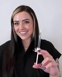 Happy Birthday to our founder and PA injector @erinjects! 🎂🎉 Another year  older, but maintaining that youthful glow with regular tox, filler, laser,  and microneedling treatments (and of course a good skincare