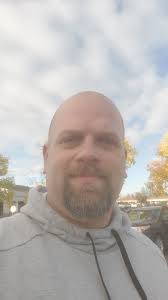 Chris Bilbrey's Instagram, Twitter & Facebook