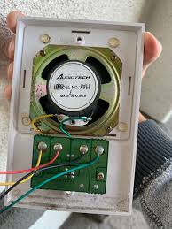 Whether you're replacing an old doorbell or installing a new one, wiring a use the diagram on the inside of the door panel or use the labels to find the switch that controls. Doorbell With 4 Wires Ring