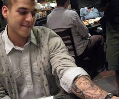 While dating rob kardashian from 2007 to 2009, the pair decided to get each other's names tattooed on their bodies. Rob Kardashian S 7 Tattoos Their Meanings Body Art Guru