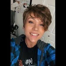 Mallory Jones's Instagram, Twitter & Facebook