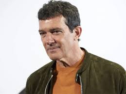 Best actor in a spanish film won satellite awards. Antonio Banderas Health Update Two Weeks After Sharing Covid Diagnosis Actor Antonio Banderas Says He Is Cured The Economic Times