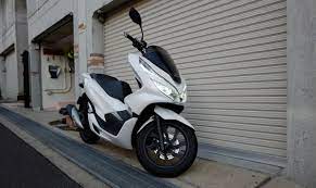 日常の足としてホンダpcx150を借りてみた トルクフルで扱いやすく キビキビ走るスクーター 日本の道路環境にもベストマッチ ホンダ スクーター ドラッグレース