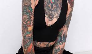 I have also been thinking about this, as i am a woman who has no tattoos. 25 Brave And Bold Full Body Tattoos That Cover Every Inch