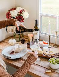 Thanksgiving Dinner Table In A Small Space 5 Decor Tips Thanksgiving Table Decorations Fall Kitchen Decor Thanksgiving Dinner Table