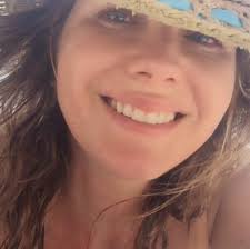 Feliz jueves a todos!!!!. Paso por aquí a darles las gracias por todos los  mensajes tan hermosos que me enviaron el día de ayer durante el día de mi  cumpleaños. Gracias por