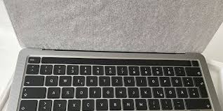 Keyboard, touchpad and touch bar. Macbook Pro 13 M1 Im Praxistest Schnell Wie Noch Nie Macwelt