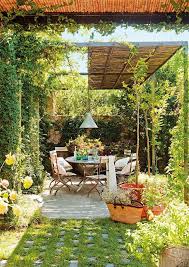 Un Comedor De Verano A Sol Y Sombra Comedor De Decoracionesdejardin Ideasdejardineria Jardineriaenmaceta Jardines Pergolas Jardin Decoraciones De Jardin