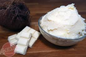 La Ganache Coco Et Chocolat Blanc Gourmande D Evasion Recette Recette De Chantilly Garniture Macaron Recette