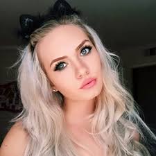 Madison Easley (@Easley___)