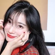 Son môi Lì Gucci Rouge À Lèvres Voile Mat Màu 505 Janet Rust