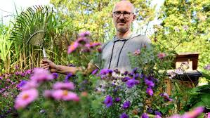 Garten mit tempel« aus der sammlung »40.000 gemälde, zeichnungen und grafiken«. Furths Gartner Rusten Sich Fur Den Herbst Furth Nordbayern