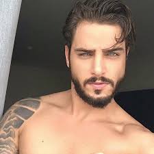 Résultat de recherche d'images pour "hot guy"