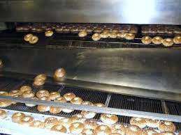 Fresh Bagels From Rockland Bakery Fresh Bagel Bakery Yummy Treats