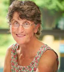 Bernie Carter's Instagram, Twitter & Facebook