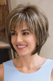 One of the best hairstyles for the fat and chubby faces comes from short and sharp bob style, especially if you have short hair length. Fat Face Short Hair