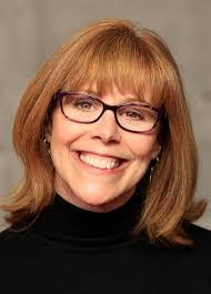 Jennifer Pollard's Instagram, Twitter & Facebook