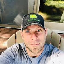 Lance Kolb's Instagram, Twitter & Facebook