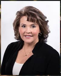 Bree Russell's Instagram, Twitter & Facebook